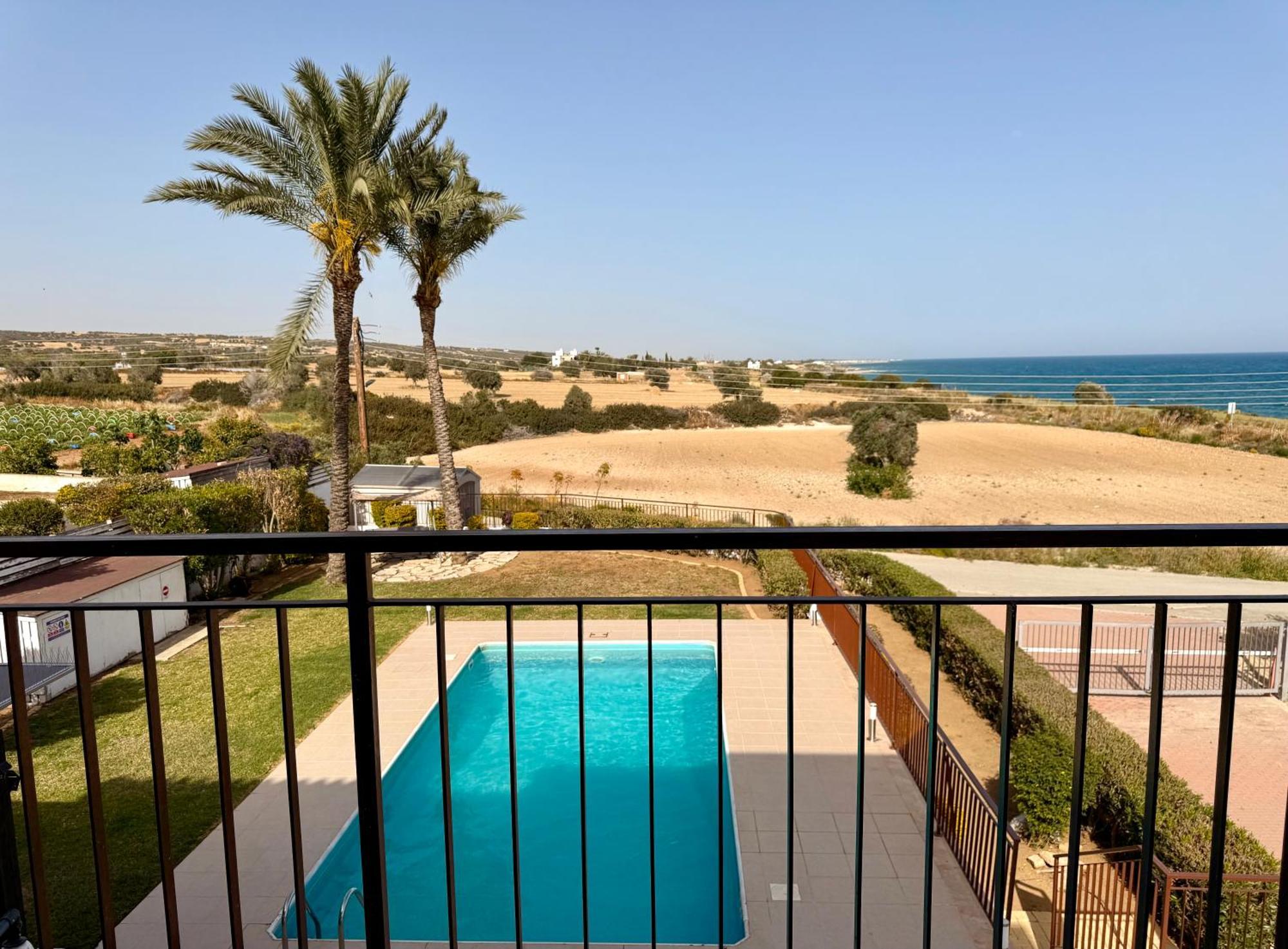 Villa Hera Agios Theodoros Ngoại thất bức ảnh